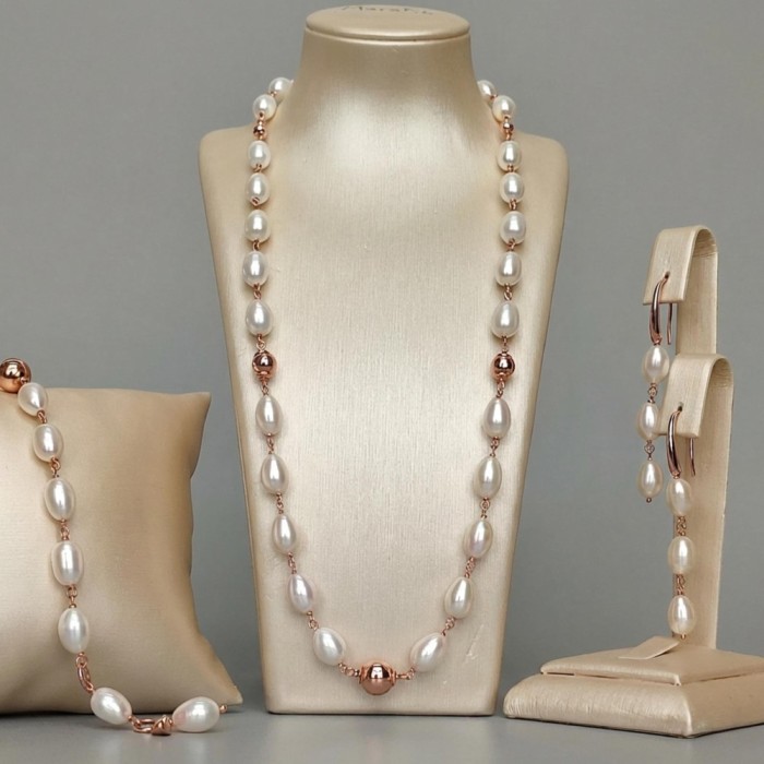 Set Venus din perle albe