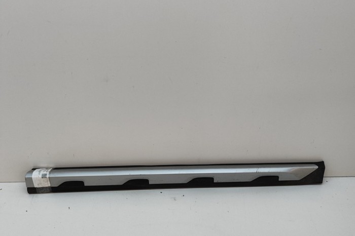 Bandou inferior ușă dreapta față BMW X3 G01, F97 2018 OEM: 7442794 24820930