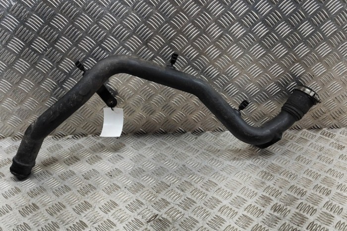 Furtun intercooler AUDI Q7 4L 2007 OEM: 7L6.145.770.M,7L6145770M,7L6.145.795.S,7L6145795S 22450035