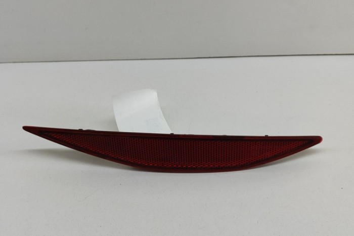 Reflector bara de protecție dreapta spate VW GOLF VII 5G1, BQ1, BE1, BE2 2016 OEM: 5G0945106 25708483