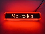 Cumpara ieftin Lampa gabarit cu LOGO NEON Rosu Mercedes 12-24 V