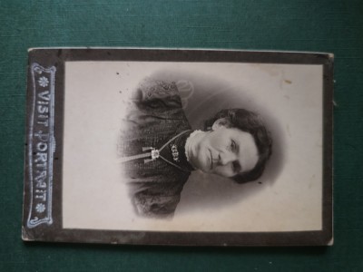 fotografie VISIT PORTRAIT ,dimensiuni 11 cm x 6 cm, anii 1900,Distinsa doamna ,anii 1900 foto