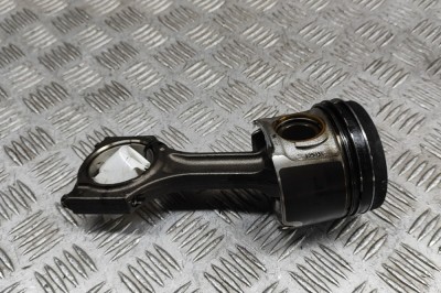 Piston BMW 4 Coupe F32, F82 2019 OEM: 8519401,8473777 28971442 foto