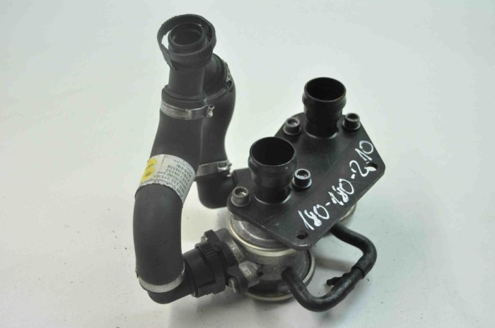 Supapa EGR AUDI A6 4F2, C6 2006 OEM: 06A131101C