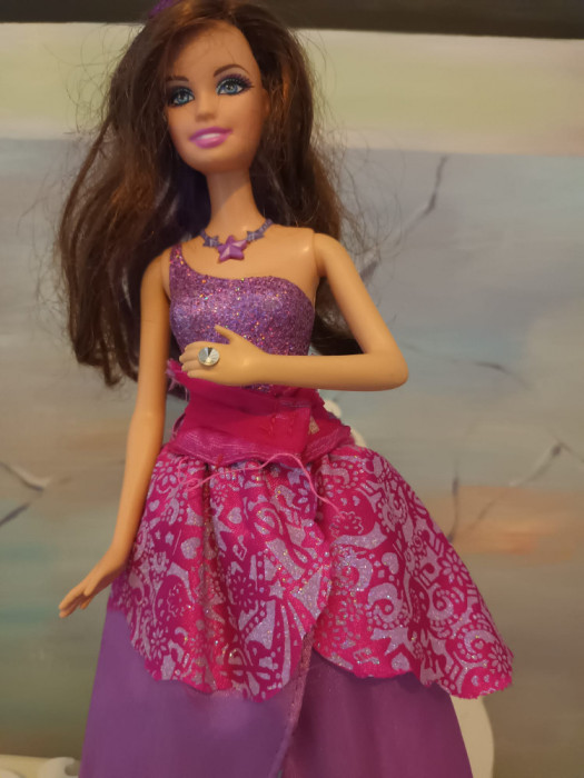 Papusa Barbie dansatoare latino