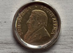 Moneda aur
