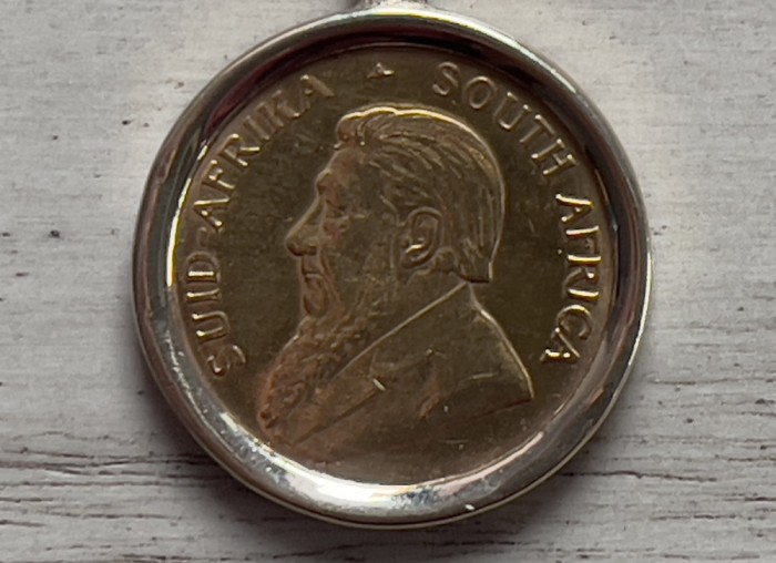 Moneda aur