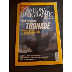 V&acirc;nătorii de tornade - National Geographic,Aprilie 2004