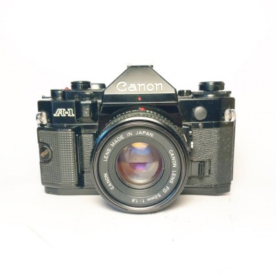 Canon A-1 cu Canon FD 50mm f/1.8 foto