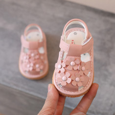 Sandalute roz cu piuitoare - Floricele (Marime Disponibila: 6-9 luni (Marimea foto