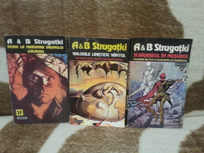 CALAUZA (PICNIC LA MARGINEA DRUMULUI)-ARKADI&amp;BORIS STRUGATKI (3 VOL)