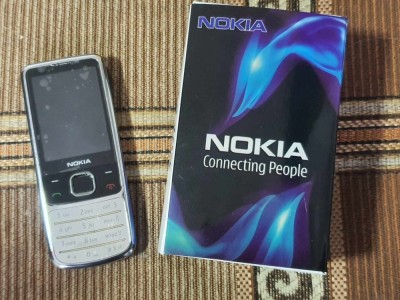 Vand Nokia 6700 in cutie, in stare impecabila !! ca NOU !!! foto