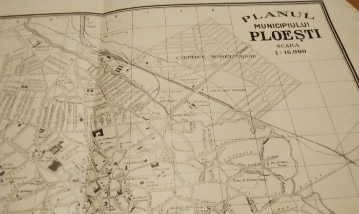 PLANUL MUNICIPIULUI PLOESTI 1937; scara 1:10000; dim.: 42.0x38.0 cm.
