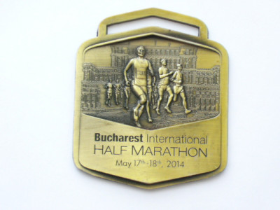 QW1 188 - Medalie - tematica sport - maraton - Bucuresti - 2014 foto