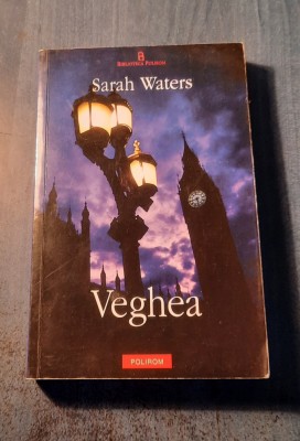Veghea Sarah Waters foto