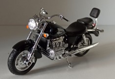 Macheta motocicleta Honda Valkyrie F6C - Welly 1/18