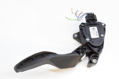 Pedala de accelerație NISSAN QASHQAI II J11, J11_ 2014 OEM: 18002-4BG0B 11264640 foto