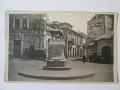 București-Lipscani/Piața Sf.Gheorghe,magazine,carte poș.foto aprox.1916 foto