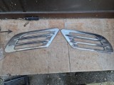 Set ornamente cromate aripi, capotă motor