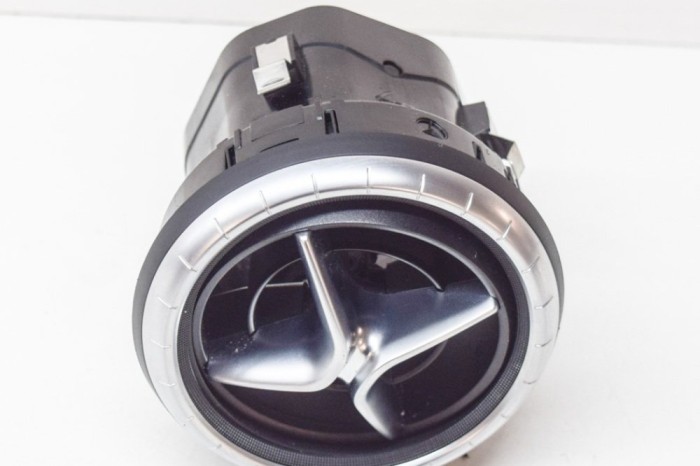 Gura de ventilație planșa de bord MERCEDES-BENZ CLA Coupe C117 2018 OEM: A1178300554 11815203