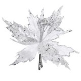 Floare Decorativă de Crăciun Albă Catifelată cu Glitter Argintiu, CMCLASS