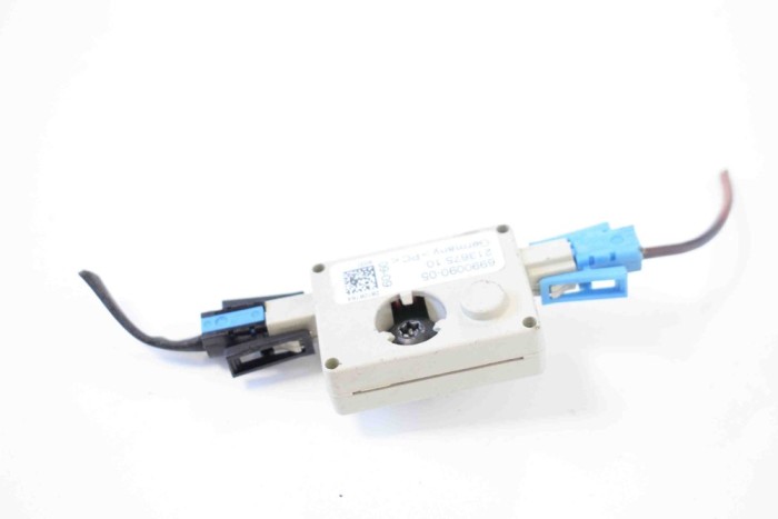 Amplificator de antena BMW 3 Coupe E92 2009 OEM: 6990090