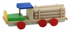 Camioneta transport busteni lemn multicolor foto
