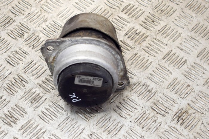 Suport motor st&acirc;nga VW TOUAREG 7LA, 7L6, 7L7 2004 OEM: 7L6199131A | 14261804