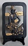 Vishnu - Sculptura hindu cu decupaj interior negru si auriu, aplica Narayana