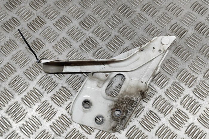 Balama capota dreapta față VW TOUAREG 7P5 2016 OEM: 7P6823302 | 28137397