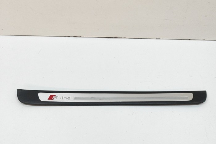 Ornament prag dreapta față AUDI A6 Avant 4G5, C7, 4GD 2016 OEM: 4G0853374B | 31668509