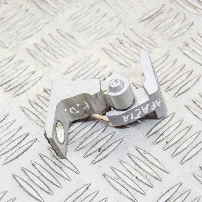 Balama ușă dreapta față SKODA OCTAVIA III Combi 5E5 2015 OEM: 7N0831402,A046573 11696318