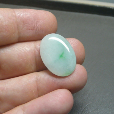 ~ Jad ( Jadeit ) natural - SUPERB - oval 11,78 ct. Certificat de Autenticitate foto