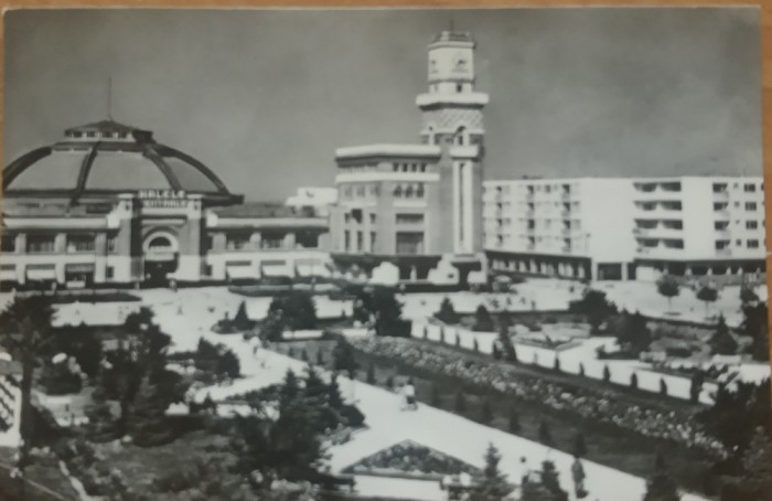 Carte postala (ilustrata) - Ploiesti Halele Centrale 1966