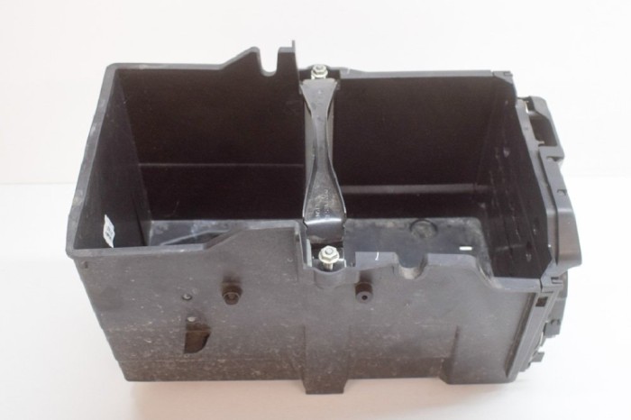 Suport baterie FORD FOCUS III 2017 OEM: AV6T-14A067-BC 11488285