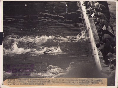HST P2/217 Poză Csiki Ferenc magyar uszas bajnok Nemzeti Sport Kiadohivatala foto