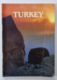 TURKEY by ILHAN AKSIT , 1988 , COPERTA CU URME DE INDOIRE