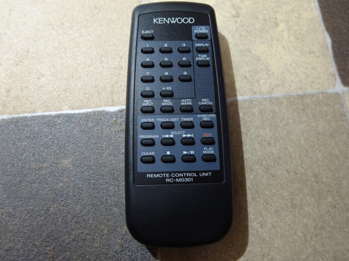 Telecomanda pentru audio Kenwood RC-M0301