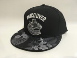 Vancouver Canucks șapcă flat Hawaii Flat Flex - S, Reebok