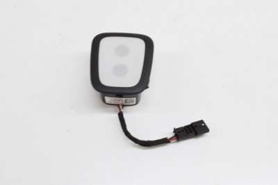 Iluminare interioară TESLA MODEL X 2020 OEM: 1047365-00-C,AG155011BK-A 21072042 foto