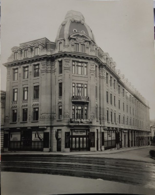 CLADIRE SEDIU BANCA &amp;quot;THE BANK OF ROUMANIA&amp;quot; - FOTOGRAFIE ORIGINALA foto