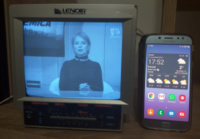 Mini TV alb-negru cu radio AM-FM - LENOIR TVR 700 (12v) foto