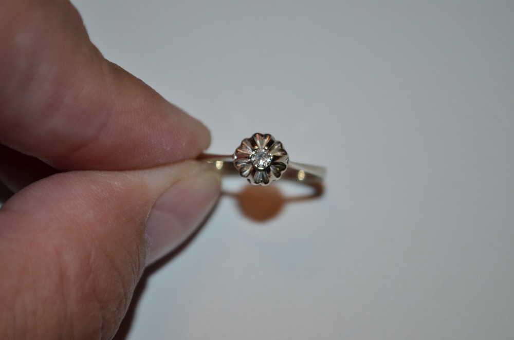 INEL AUR alb 18K + Diamant = 0.10ct. - Model Solitaire - De logodna - 2.8g.  !, 46 - 56 | Okazii.ro