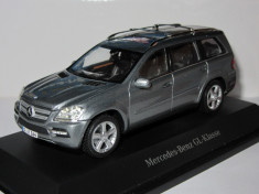 Macheta Mercedes GL Minichamps 1:43 foto