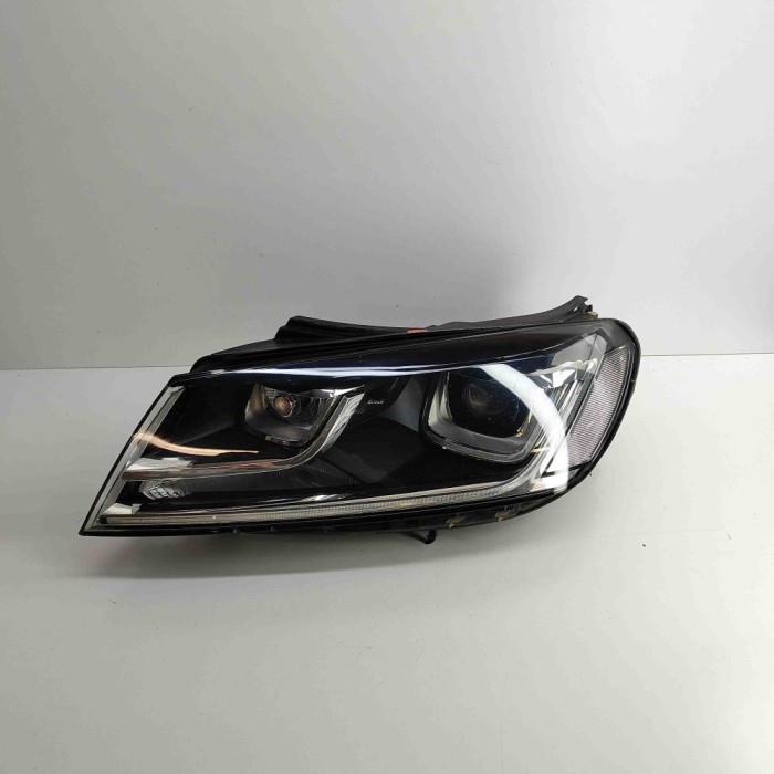 Far st&acirc;nga față VW TOUAREG 7P5 2015 | 30033134