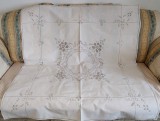 Fata de masa Vintage din bumbac cu broderie manuala- Bej