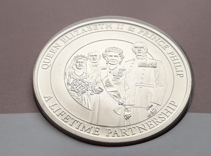 31. Moneda Insulele Cook 1 Dollar 2011 (Lifetime of Service-90th Birthday)