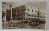 VENETIA , PALATUL DOGILOR , CU GONDOLE PE CANAL , FOTOGRAFIE FORMAT CARTE POSTALA , 1933