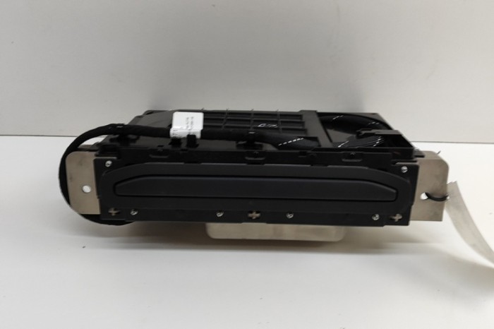 Ecran de navigație AUDI Q7 4M 2017 OEM: 4M0857273B | 30464165