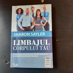 LIMBAJUL CORPULUI TAU , SHARON SAYLER